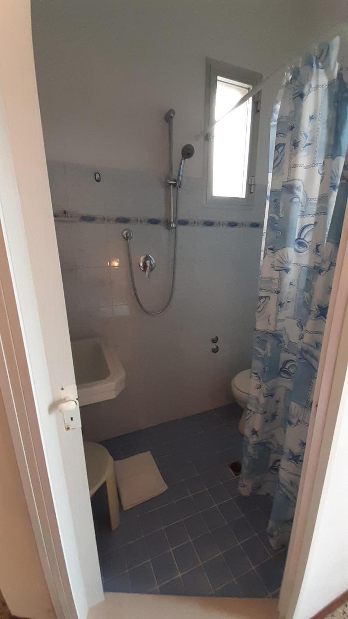 Hotel Elisabetta 2 Stelle Cattolica Buitenkant foto