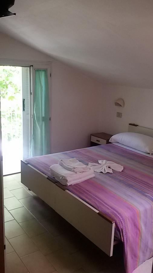 Hotel Elisabetta 2 Stelle Cattolica Buitenkant foto